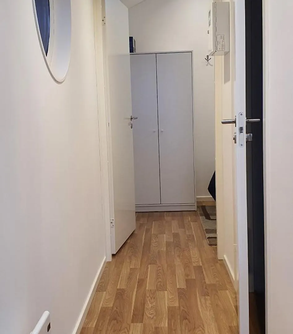 Smakfullt Attefallshus Med Stort Loft Naera Naturen Stockholm Sweden