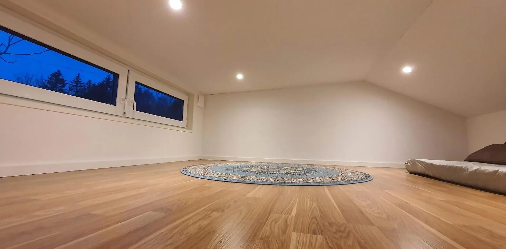 Smakfullt Attefallshus Med Stort Loft Naera Naturen Στοκχόλμη 0*,